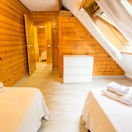 Chalet Con Piscina, Wifi Y Smart Tv Holiday home