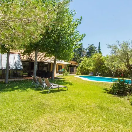 Chalet Con Piscina, Wifi Y Smart Tv Holiday home *