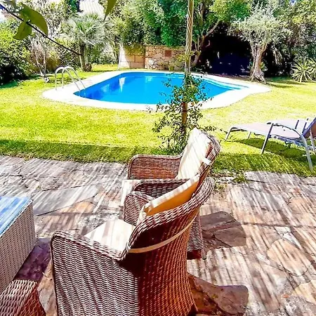 Holiday home Chalet Con Piscina, Wifi Y Smart Tv